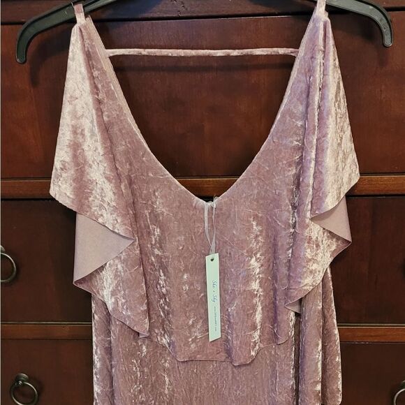 DUSTY PINK VELVET LAYERED TOP - Picture 2 of 7